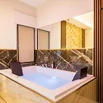 Albadea Suites&jacuzzi Affittacamere 4*