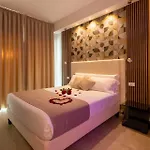Albadea Suites&jacuzzi 4*