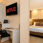 Albadea Suites&jacuzzi 4*