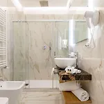 Albadea Suites&jacuzzi 4* Roma