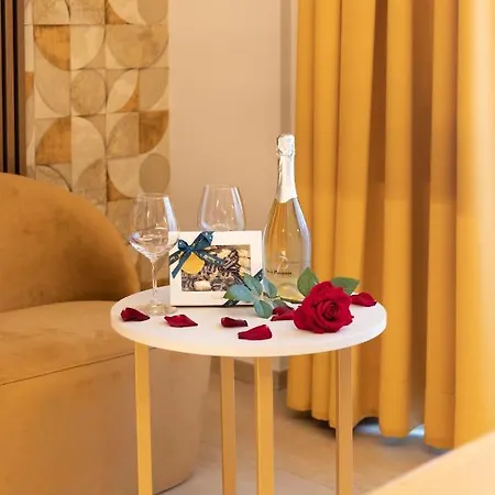 Albadea Suites&jacuzzi 게스트하우스 로마