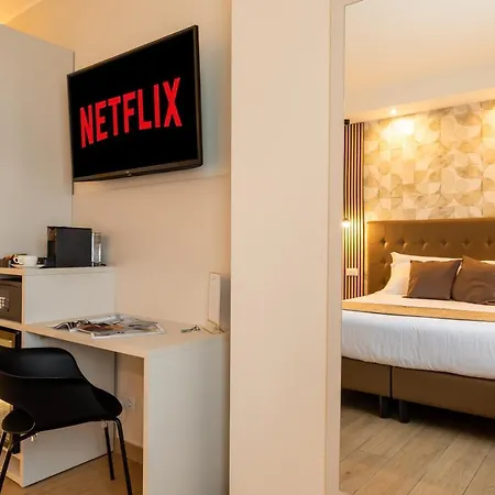 Albadea Suites&jacuzzi 4*