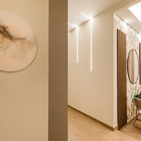 Albadea Suites&jacuzzi 4* Rome
