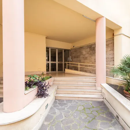 Albadea Suites&jacuzzi Guest house