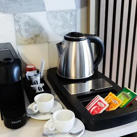 Albadea Suites&jacuzzi Penzion Řím