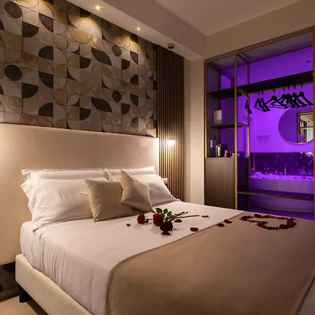 Konukevi Albadea Suites&jacuzzi 4*